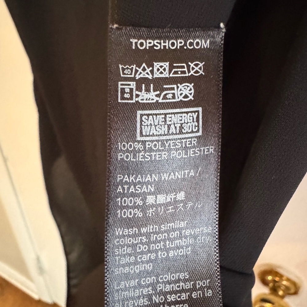 Topshop Black Strappy V-Neck Camisole Tank Size 8 Minimalist Cami - Picture 7 of 7